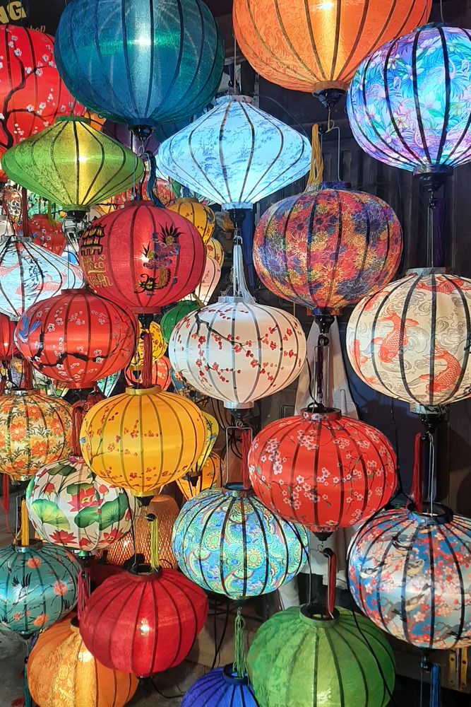 Hoï An est connue pour ses lanternes vietnamiennes.