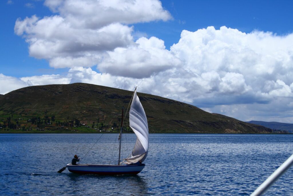 Le lac Titicaca est le plus haut lac navigable au monde.