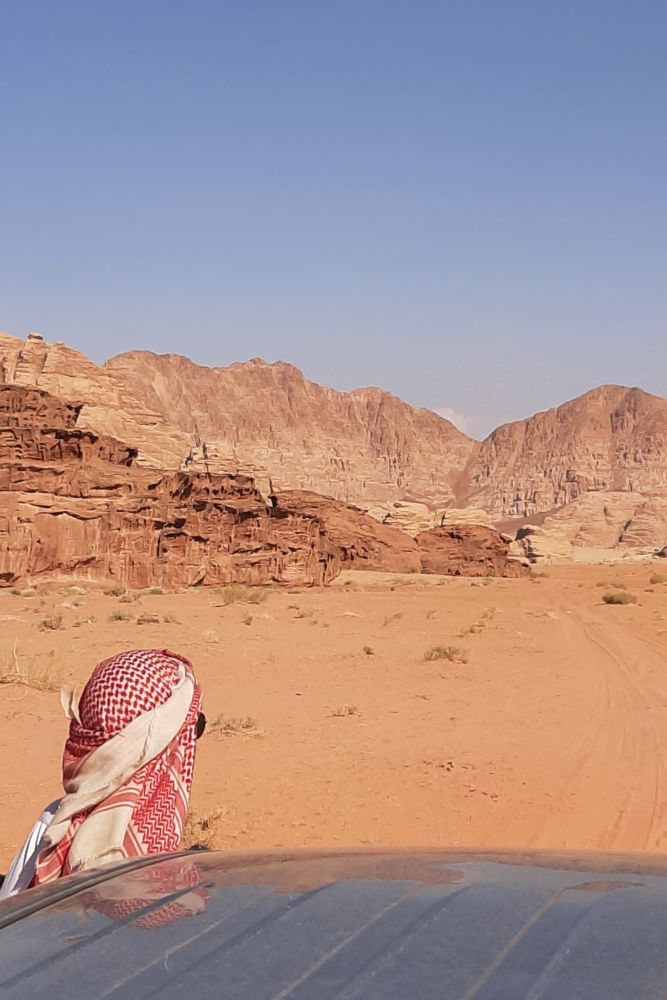 Désert rouge du Wadi Rum avec les bédouins.