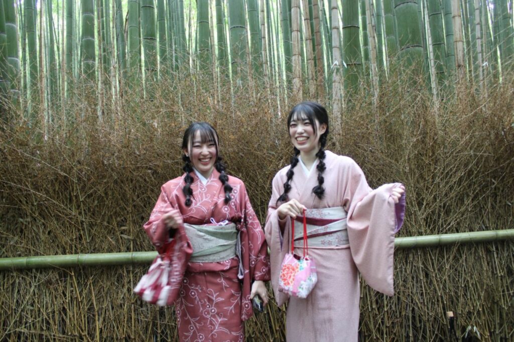 La forêt de bambous Arashiyama est très prisée.